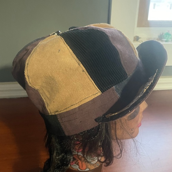 Custom hat - Picture 4 of 8